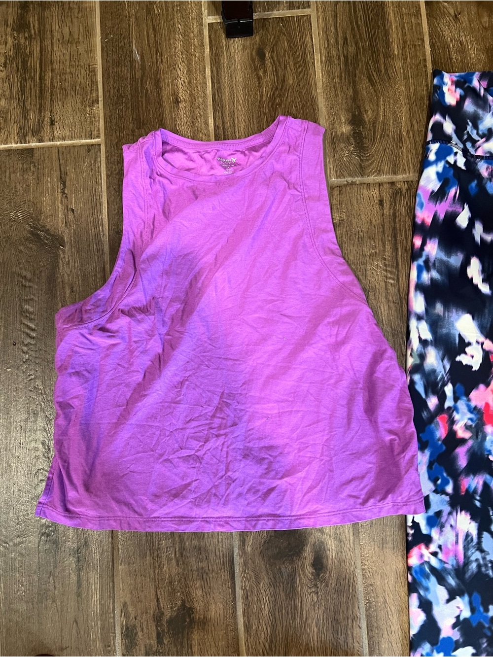 Purple Active Tank Top & Multicolor Abstract Print Leggings Set. Women’s size M - Picture 3 of 5